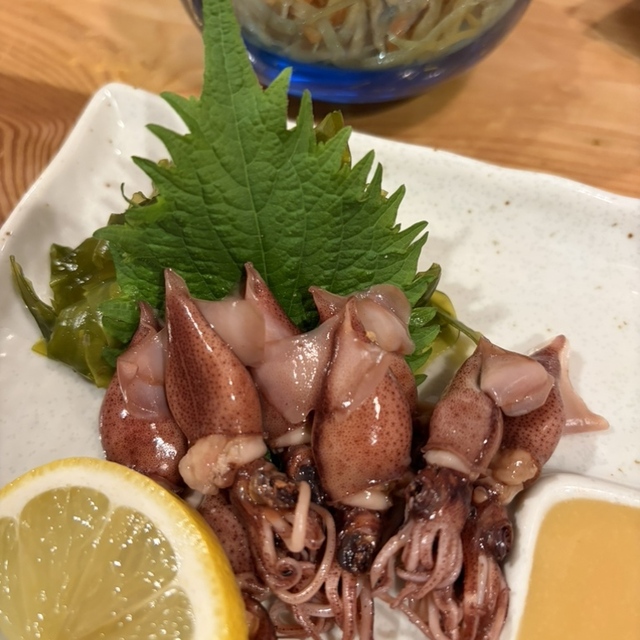立呑み やもめ