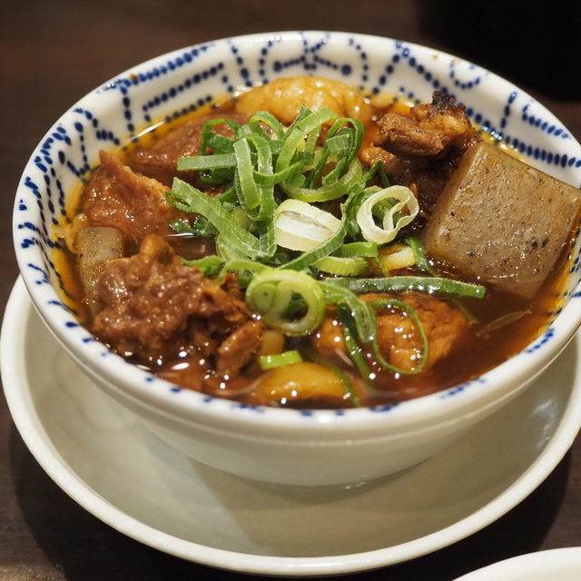 七津屋 大阪駅前第4ビル店
