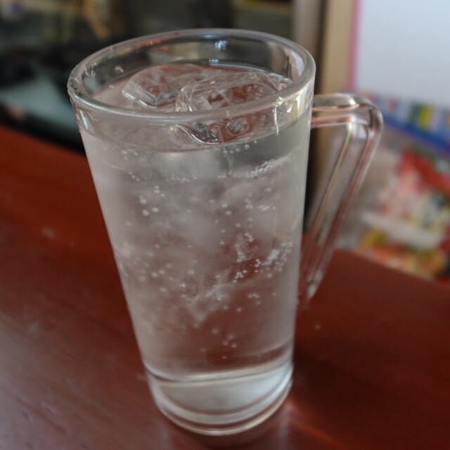 立ち呑み処 よってってぇ～