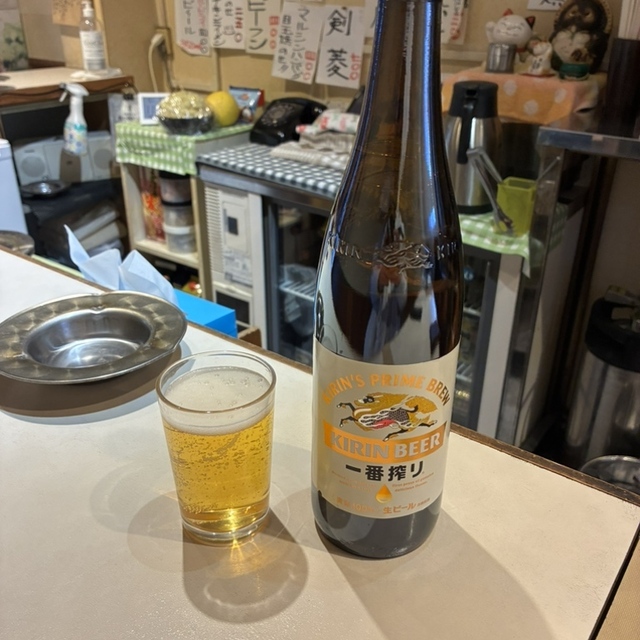 立ち飲み処 ○
