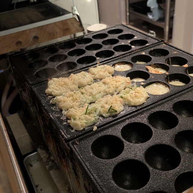 アシナガ