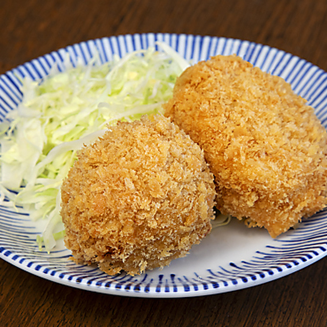 千住メンチ館